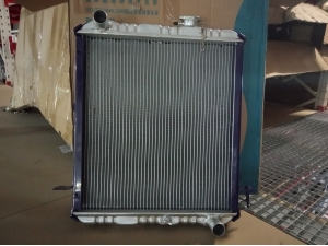 Радиатор охлаждения основной Foton 1049 (Ш50*В60, верхний L нижний R)