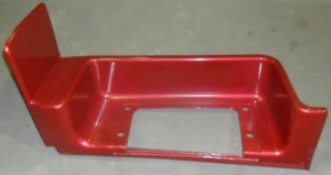 Подножка пластиковая левая красная HOWO WG1641240012